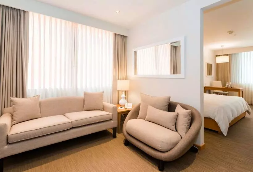 Отель Melia Lima