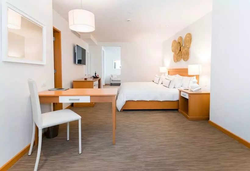 Отель Melia Lima