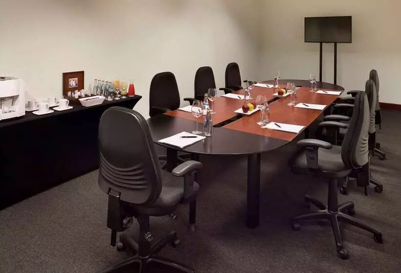 Отель Melia Lima