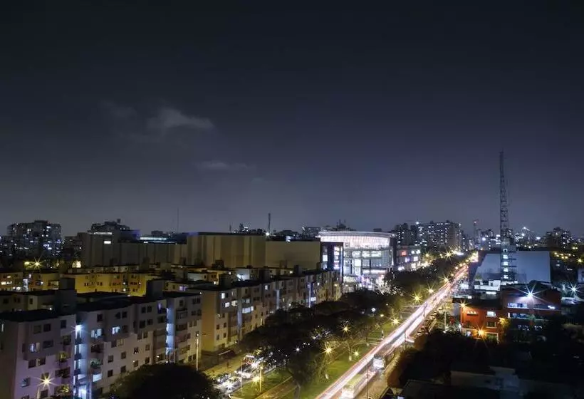 Отель Melia Lima