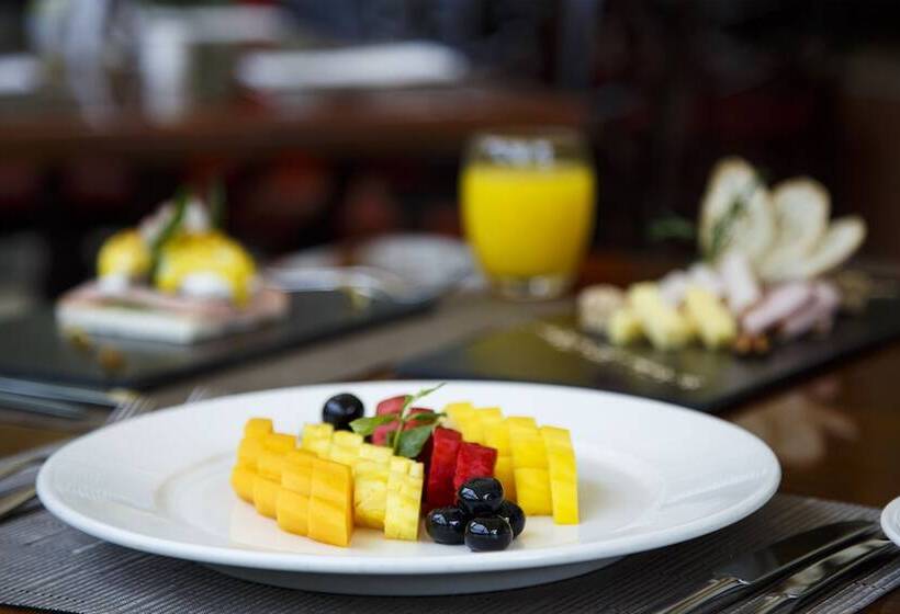 Отель Melia Lima