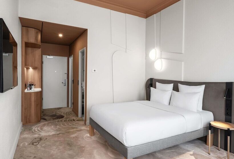 בית מלון כפרי Mövenpick Budapest Centre