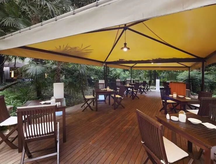 Hotelli NH Torino Lingotto Congress