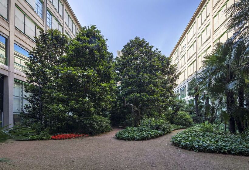 هتل NH Torino Lingotto Congress