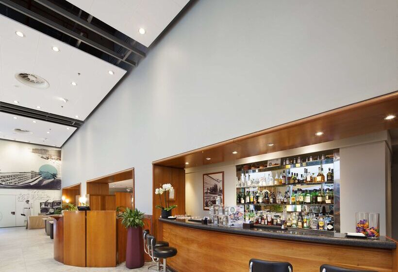 هتل NH Torino Lingotto Congress