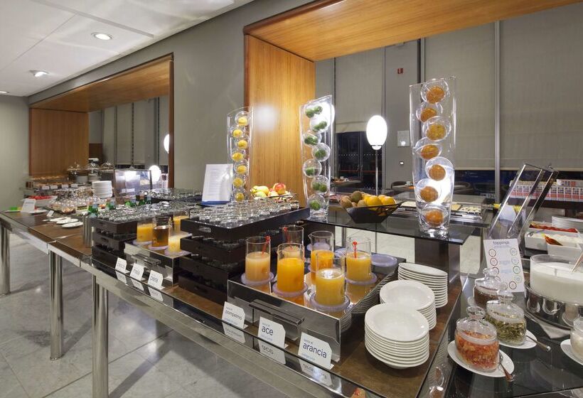 هتل NH Torino Lingotto Congress