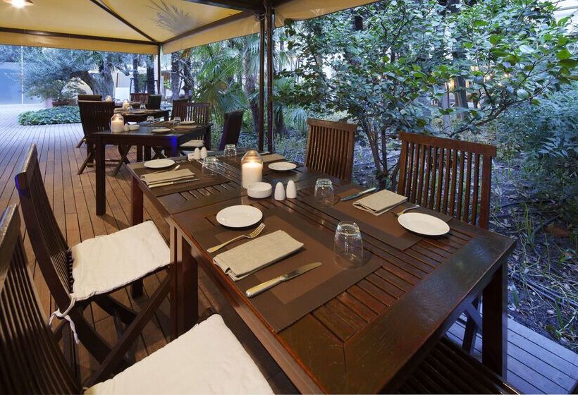 هتل NH Torino Lingotto Congress