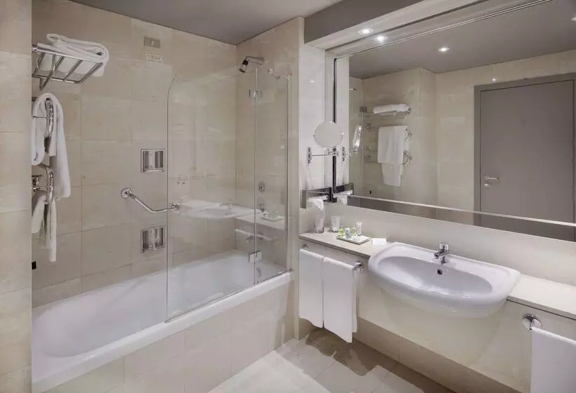 Hotelli NH Torino Lingotto Congress