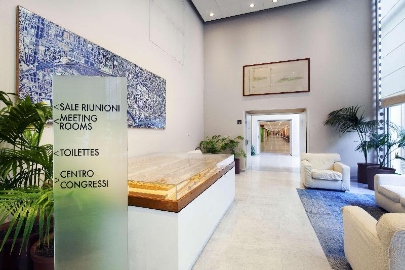 هتل NH Torino Lingotto Congress