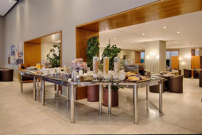 Hotelli NH Torino Lingotto Congress