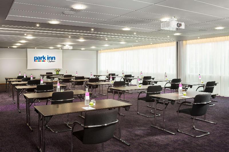 Radisson Hotel And Conference Centre London Heathrow