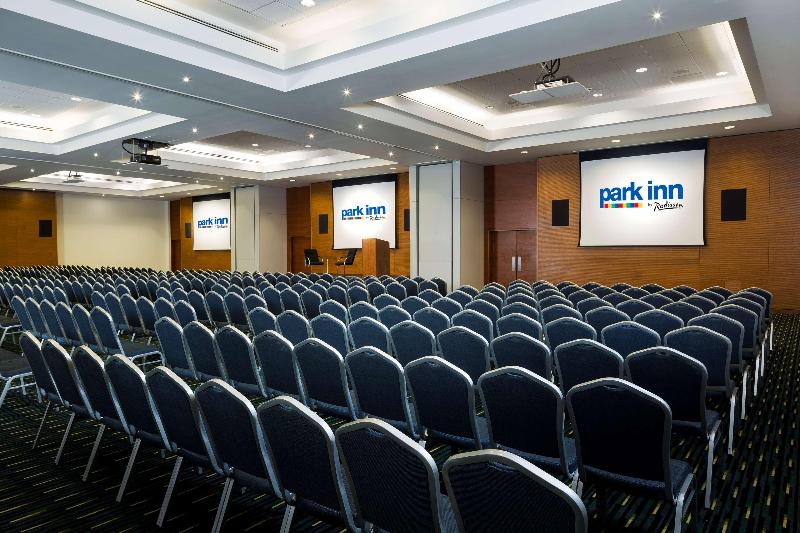 Radisson Hotel And Conference Centre London Heathrow