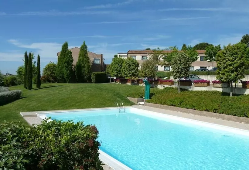 هتل Sangallo Park