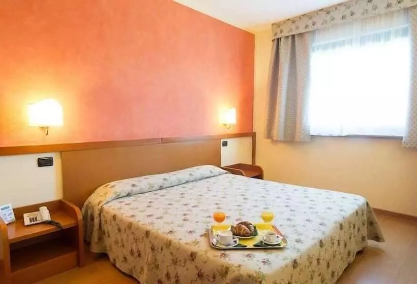 هتل Sangallo Park