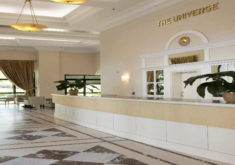 ホテル Intercity The Universe Paulista