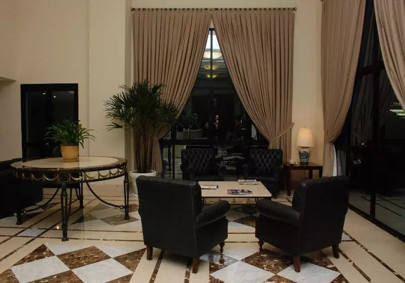 ホテル Intercity The Universe Paulista