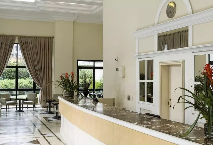 ホテル Intercity The Universe Paulista