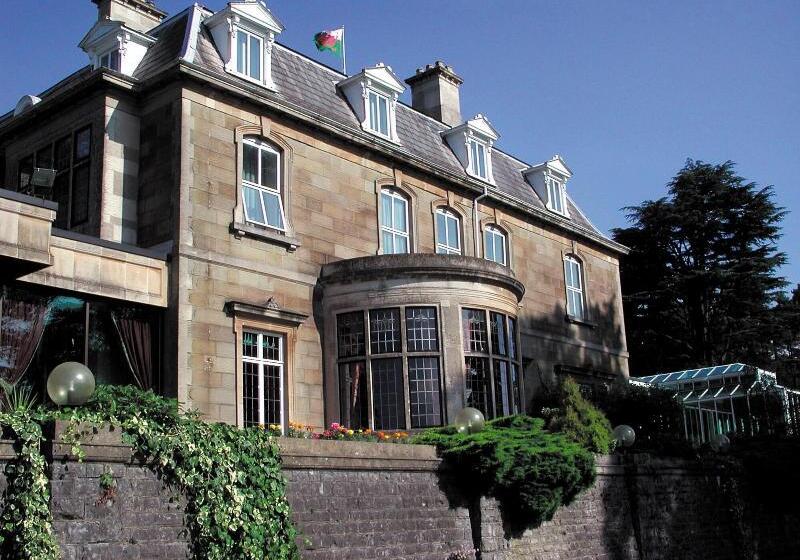 리조트 The Manor House At Celtic Manor
