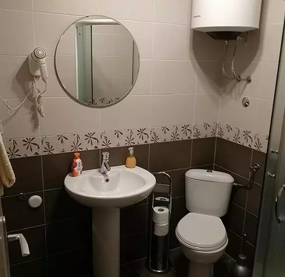 Majatalo Apartmani I Sobe Goca