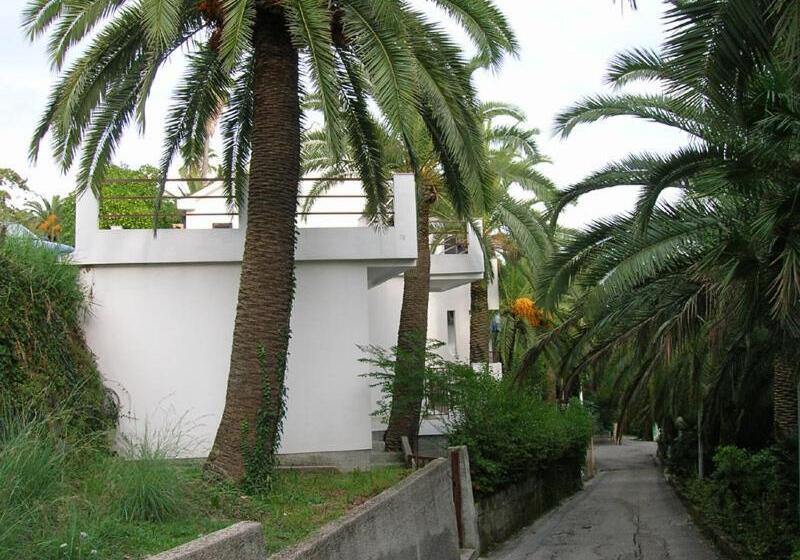 پانسیون Apartmani I Sobe Goca