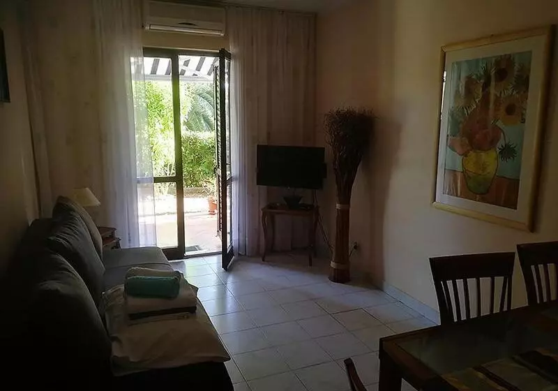 Majatalo Apartmani I Sobe Goca