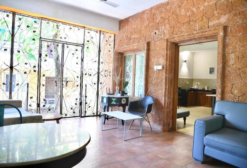 פנסיון Botanique Goa