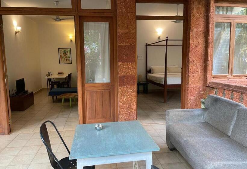 פנסיון Botanique Goa