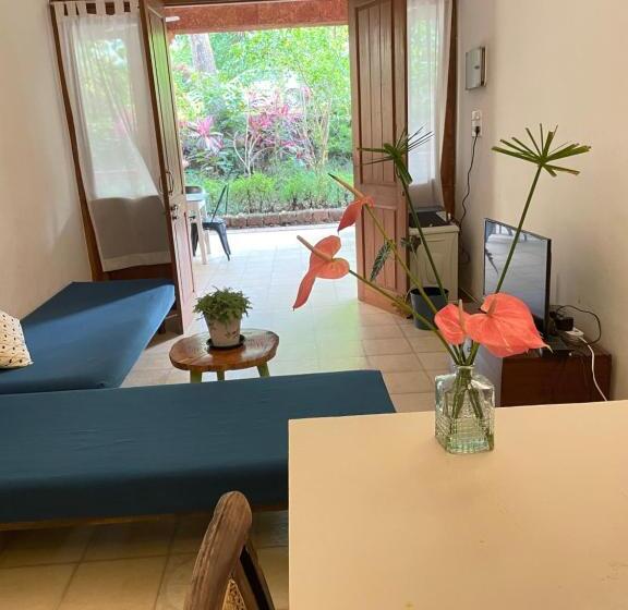 פנסיון Botanique Goa