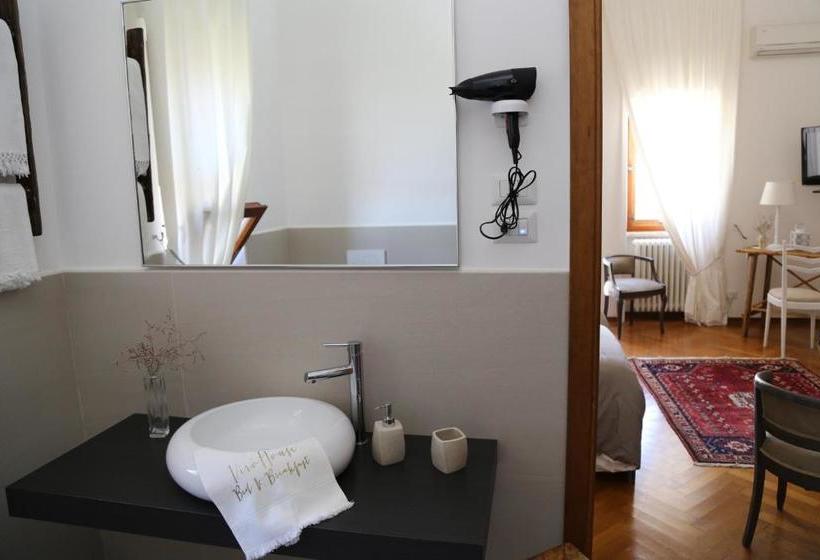 Bed and Breakfast Virò House