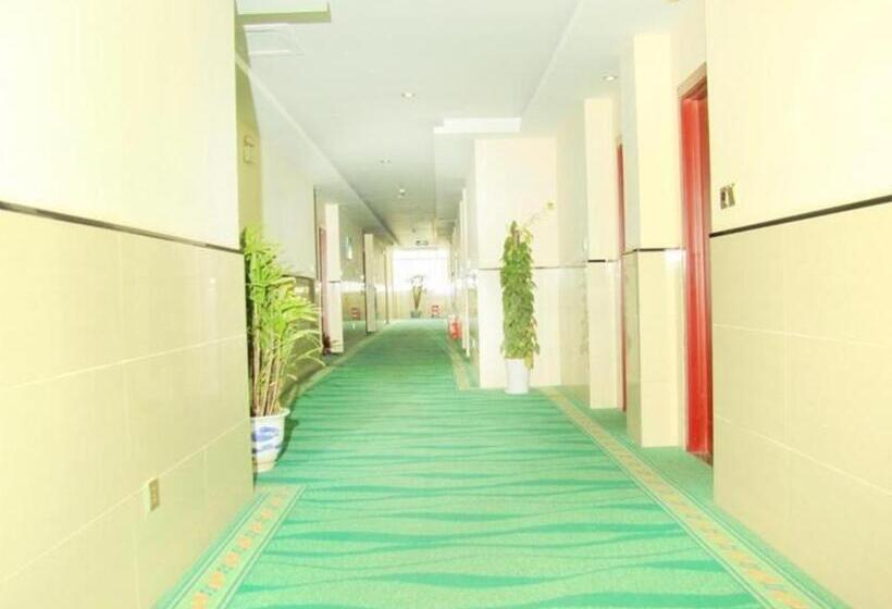 호텔 Greentree Inn Yangzhou West Passenger Station Baixiang Road Express