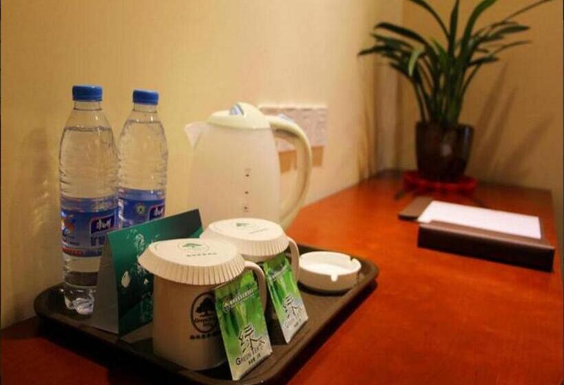 호텔 Greentree Inn Yangzhou West Passenger Station Baixiang Road Express