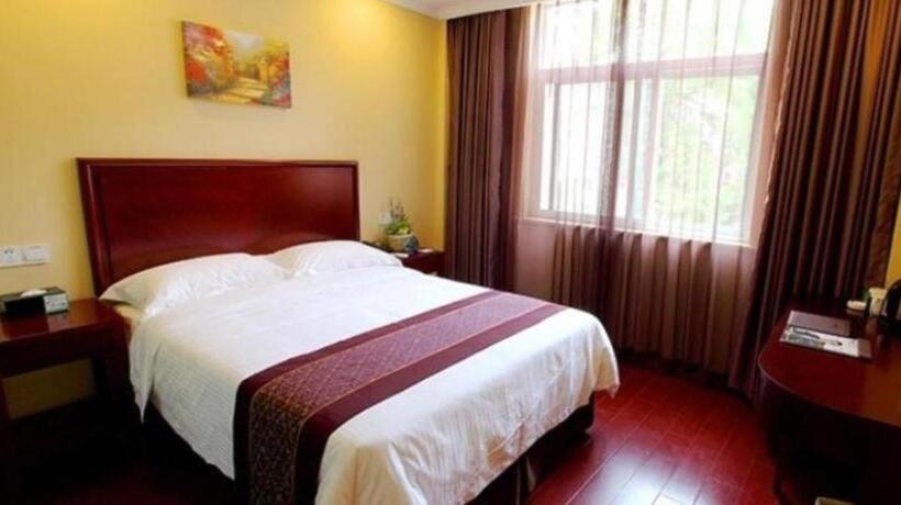 호텔 Greentree Inn Yangzhou West Passenger Station Baixiang Road Express
