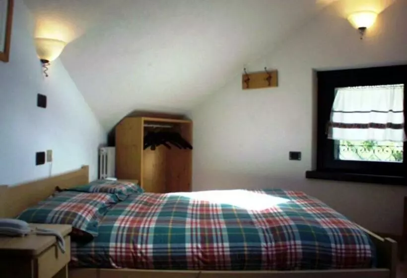 Majatalo Chalet Villa Valania