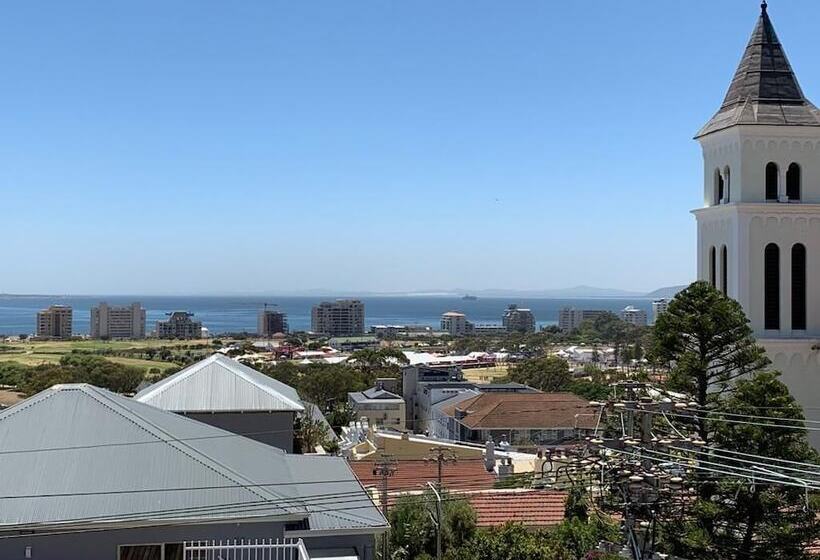 پانسیون Cheviot Place Guest House