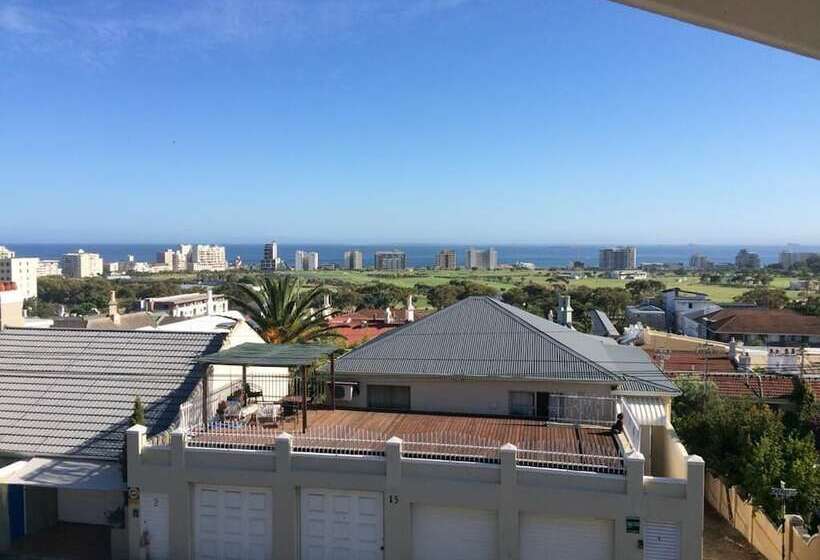 پانسیون Cheviot Place Guest House