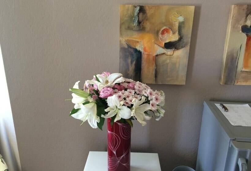 پانسیون Cheviot Place Guest House