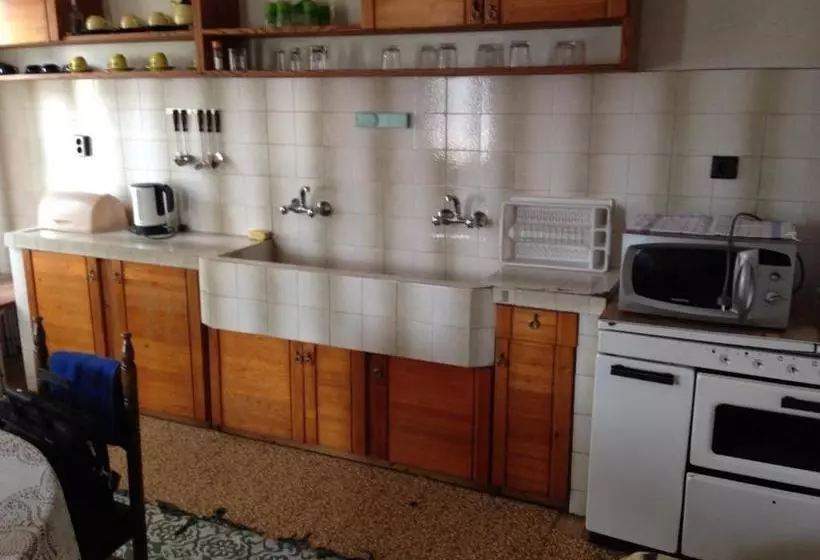 پانسیون Katya Guest House