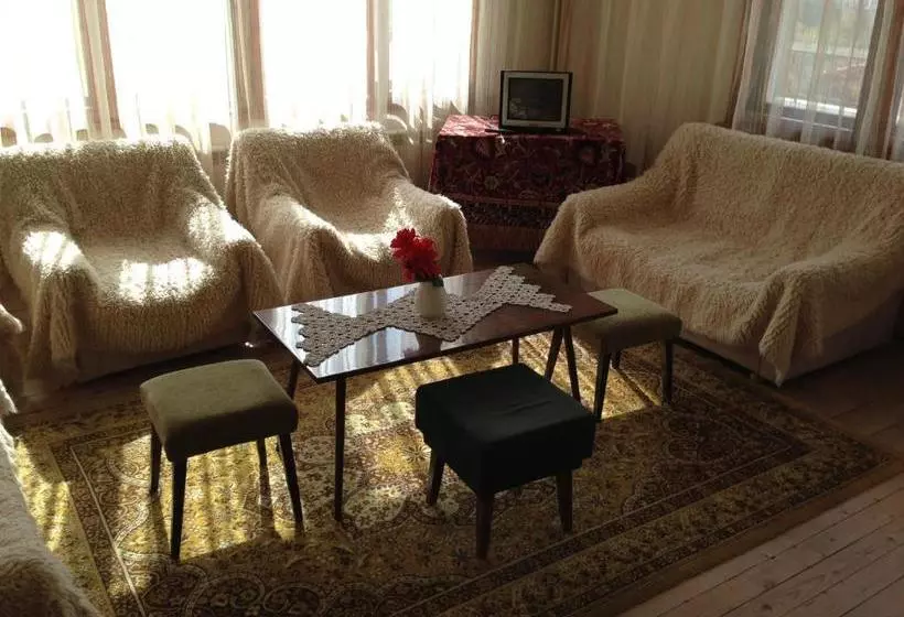 پانسیون Katya Guest House
