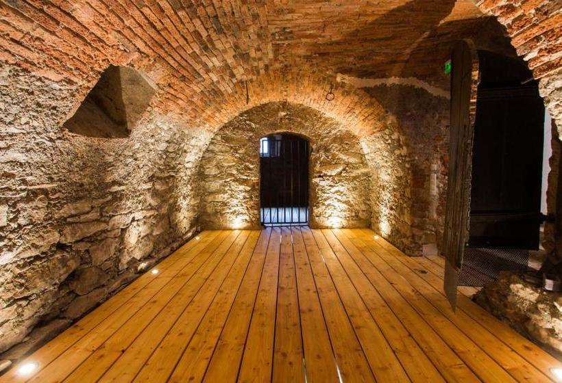 פנסיון Garni Am Marktplatz