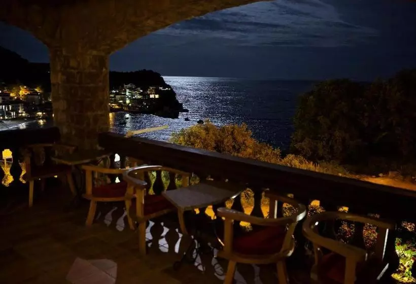 پانسیون Villa Sara Guesthouse