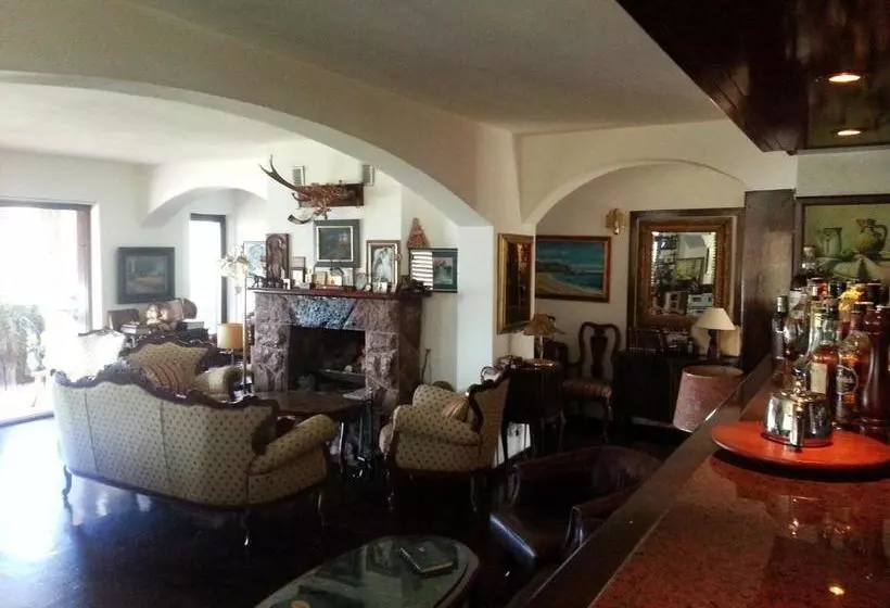 پانسیون Villa Sara Guesthouse