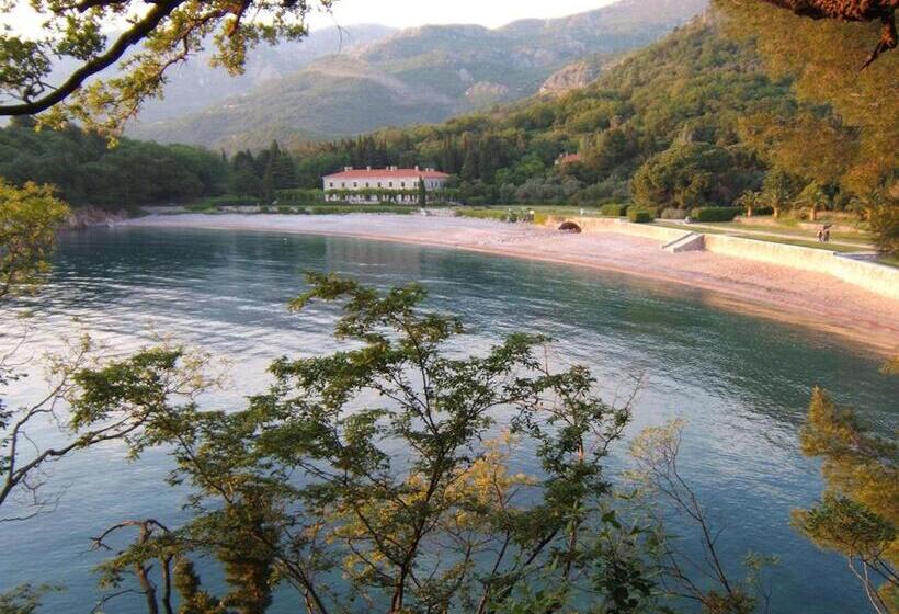 پانسیون Villa Sara Guesthouse