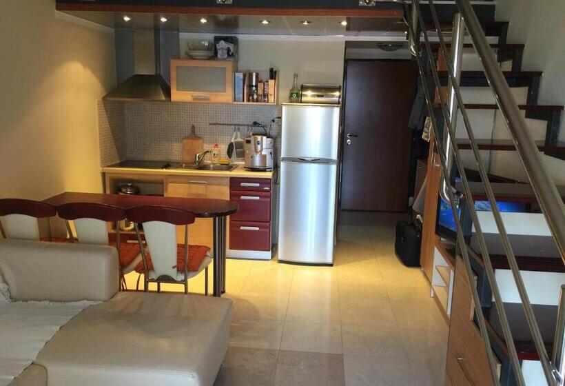 پانسیون Villa Sara Guesthouse