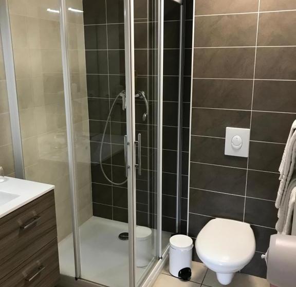 Отель Auberge Des Baronnies