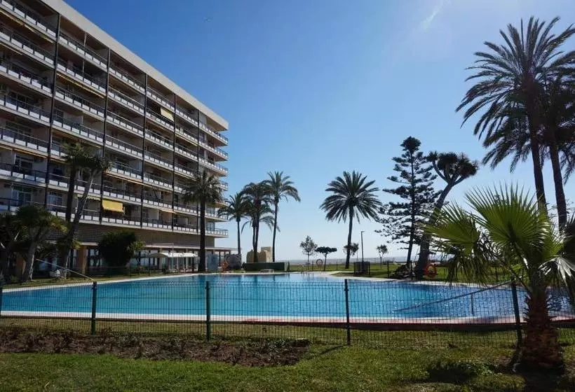 Center & White Town Apartment