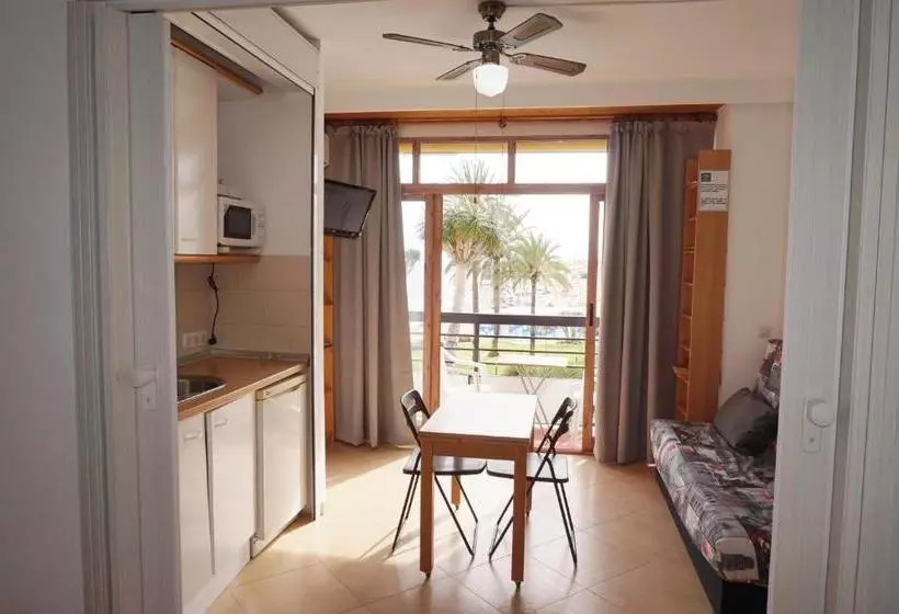 Center & White Town Apartment