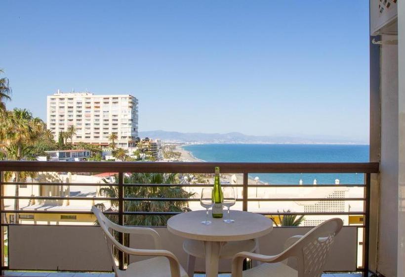 Center & White Town Apartment