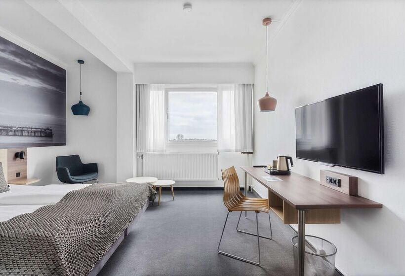 בית מלון כפרי Best Western Plus Airport