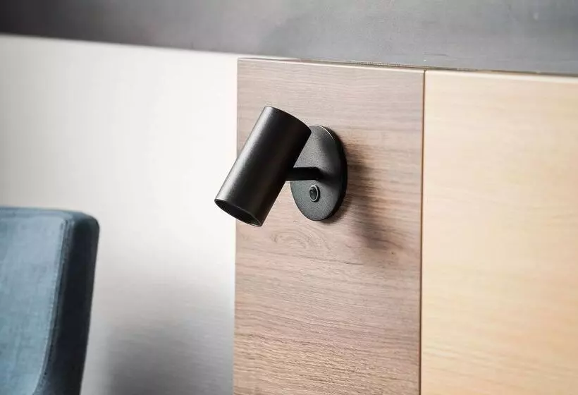 בית מלון כפרי Best Western Plus Airport