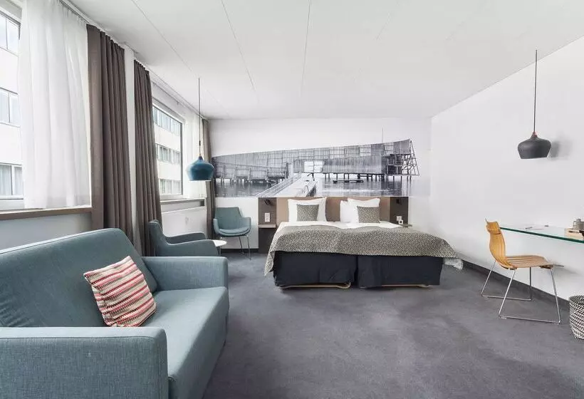 בית מלון כפרי Best Western Plus Airport